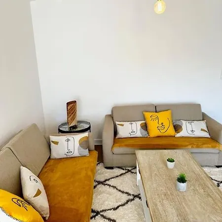 T5 Lumineux - Balcon - Parking - Linge Inclus 아파트