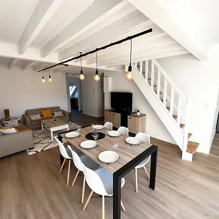 T5 Lumineux - Balcon - Parking - Linge Inclus * 반느