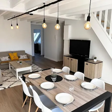 아파트 T5 Lumineux - Balcon - Parking - Linge Inclus 반느